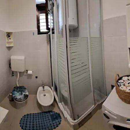 South Side Paradise - Marjan Hill