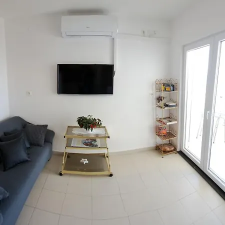Angie - Marjan Hill Apartment Split
