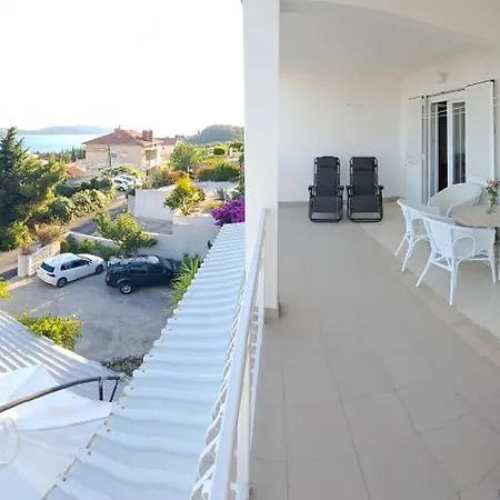 Apartament South Side Paradise - Marjan Hill