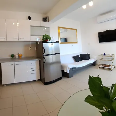 Angie - Marjan Hill Apartment Split